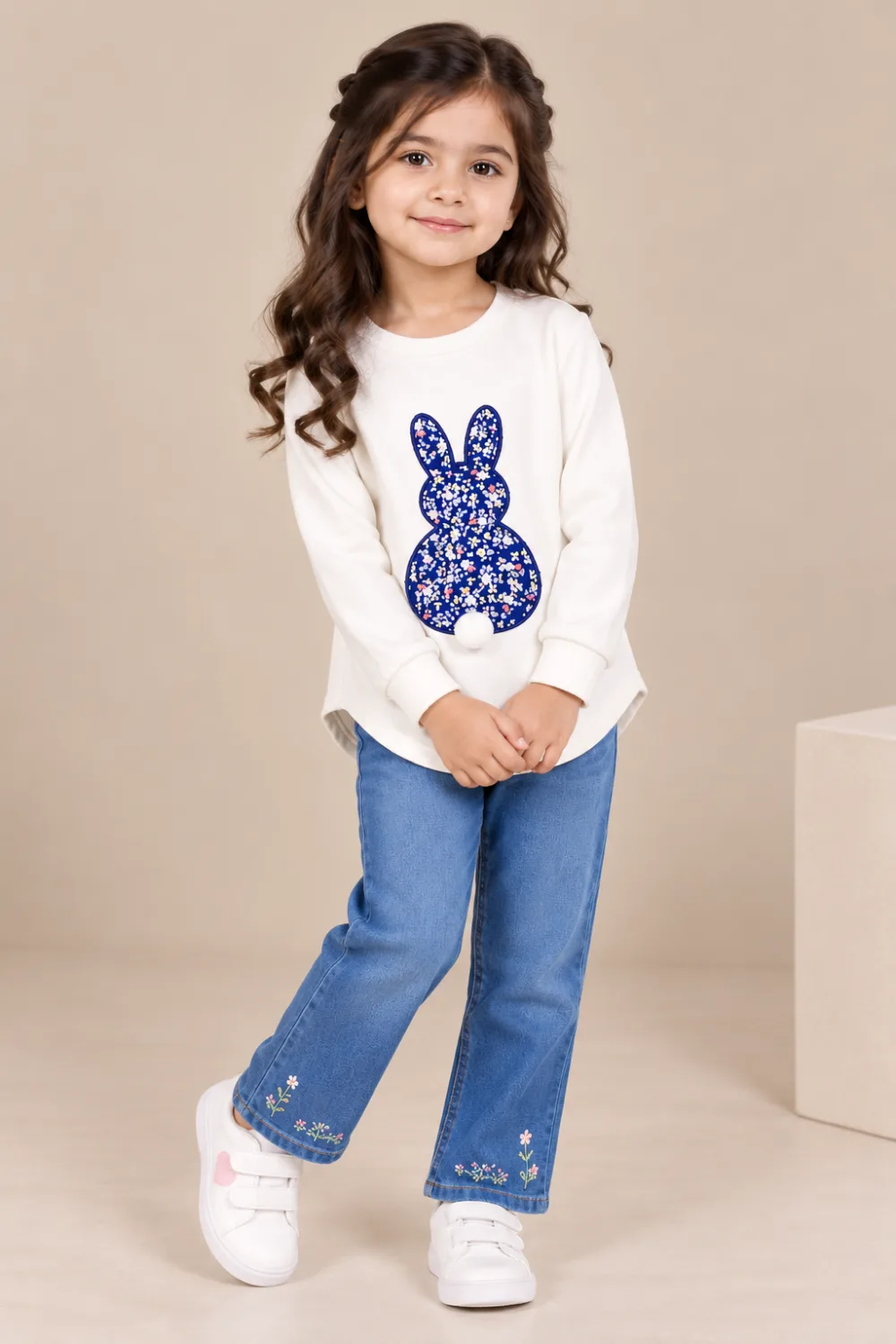 Floral Bunny Graphic Fleece-Lined Sweatshirt